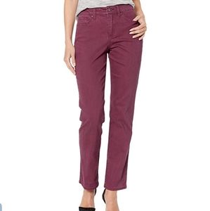 NWT Bandolino Mandie Jean's size 6 Short